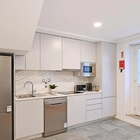 Apartment Travessa House T2 Center - With 2 Bedrooms - By Guest